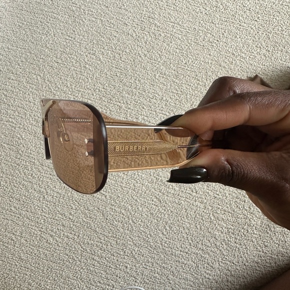 Burberry Aviator Sunglasses - Picture 4 of 7